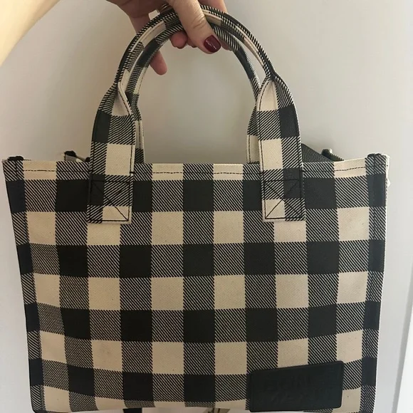 Elegant Checkered Tote Bag - Black and Cream - Picture 5 of 10